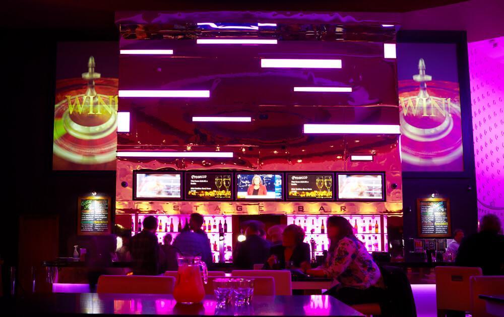 restaurants at casino live